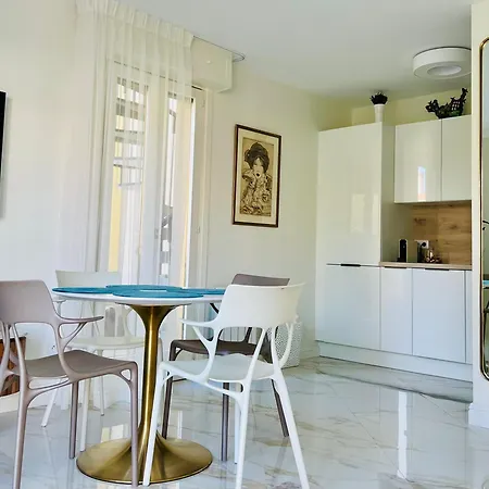 דירה Sunny Riviera - Walk To - Terrace -