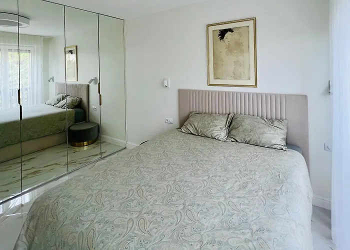 شقة Sunny Riviera - Walk To - Terrace - *